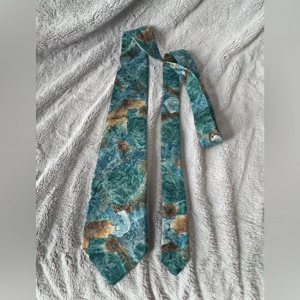 Geoffrey‎ Beene 100% Silk Made in USA Teal and Brown Tie for Men